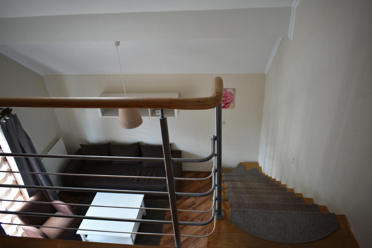 Lagom Apartman Gyula Esterno foto