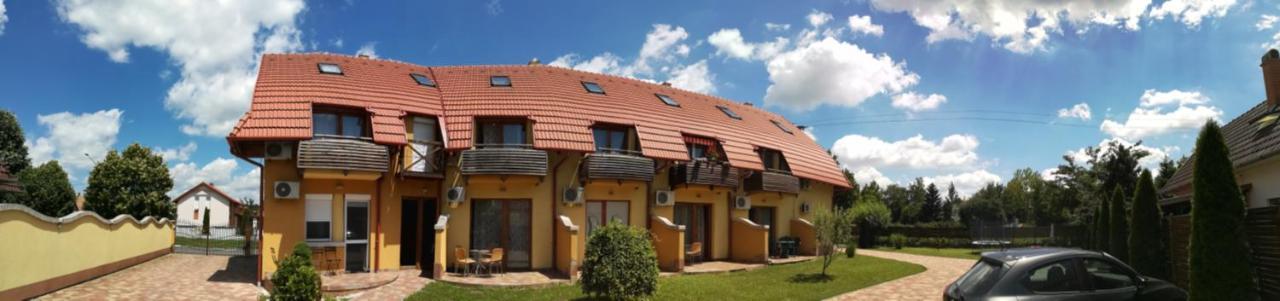 Lagom Apartman Gyula Esterno foto